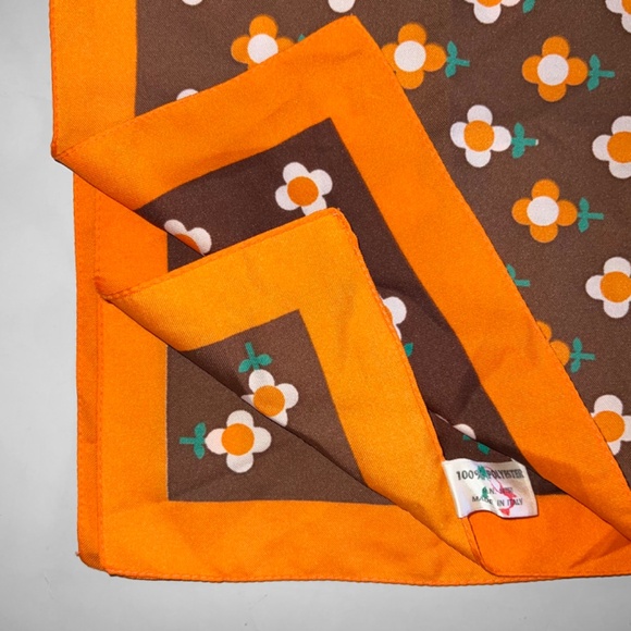 Vintage 70s Orange Floral Square Scarf - Picture 3 of 8
